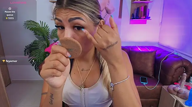 Czat XXX na żywo – SALOOMEE__
