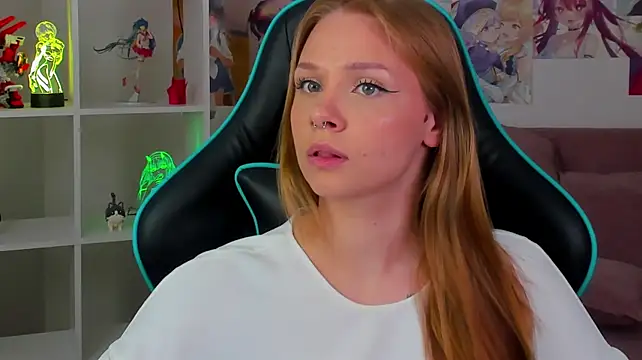 IowaBrosnan live XXX chat