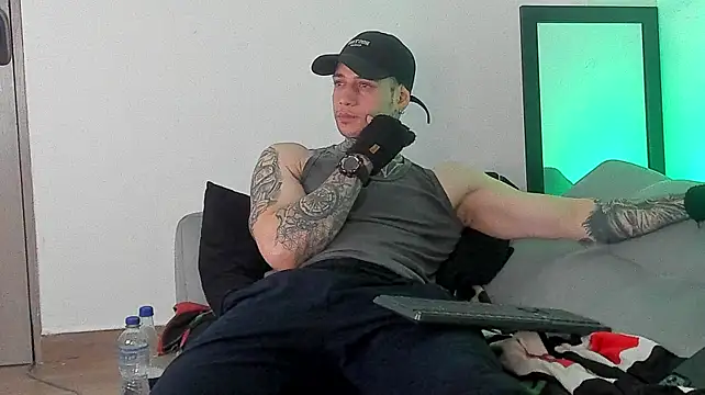 michael_fx1 élő XXX-chatje