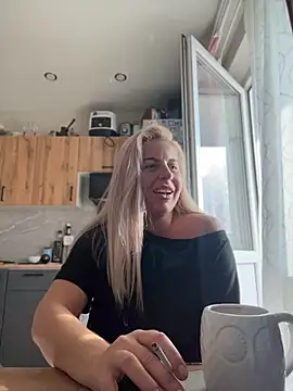 Lisorine Adlı Modelin Canlı XXX Sohbeti