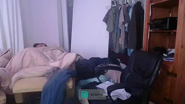 PeterHanglin élő XXX-chatje