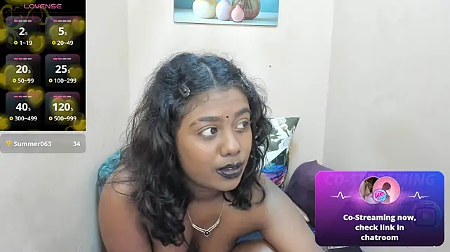 XXX chat uživo modela FOXY_LUNA