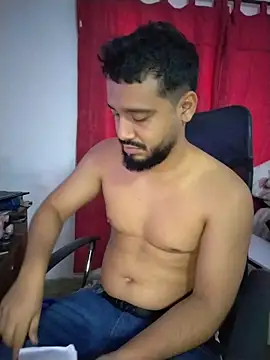 BadboyX333 Adlı Modelin Canlı XXX Sohbeti