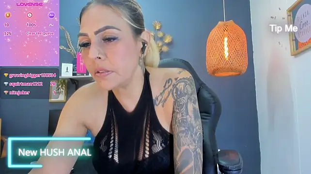 yessila_parker Adlı Modelin Canlı XXX Sohbeti
