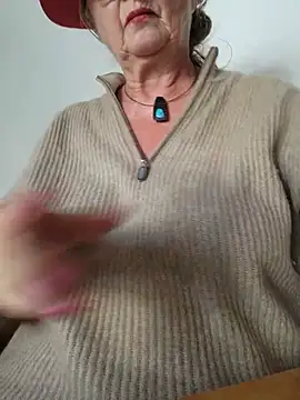 Hot-Muci Live XXX-Chat