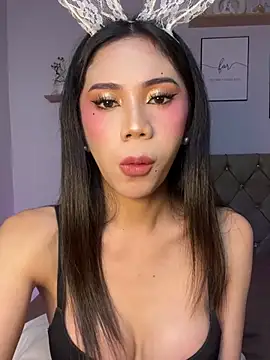 CassandraLovveのライブXXXチャット