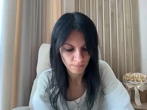InjaAtHome – Live XXX-chat
