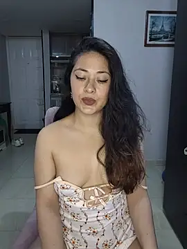 צ'אט XXX בשידור חי של LisbethMoore_