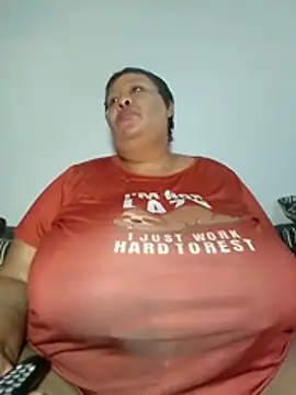 nancy111 – Naživo XXX chat
