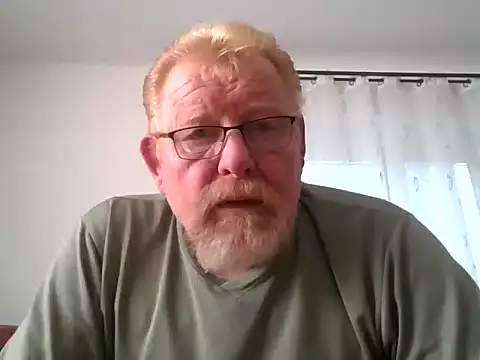 carli566 XXX чат на живо