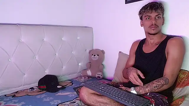 Chatroom XXX en direct de Angel_foxc13