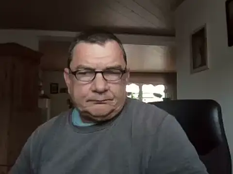 Nobbie444 Live XXX Chat