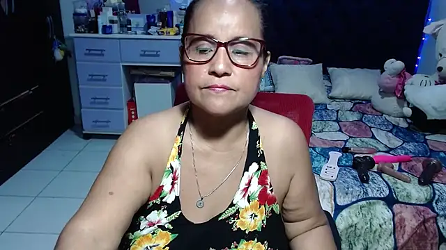 pervert_mommy_ Adlı Modelin Canlı XXX Sohbeti