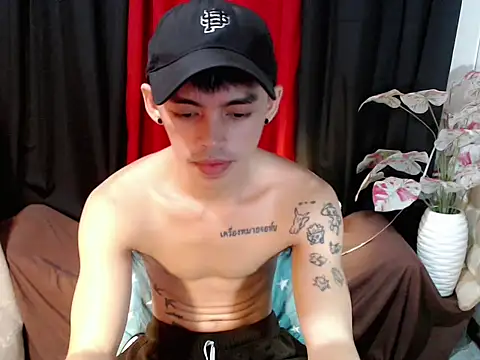 urhunky_boy 现场XXX聊天