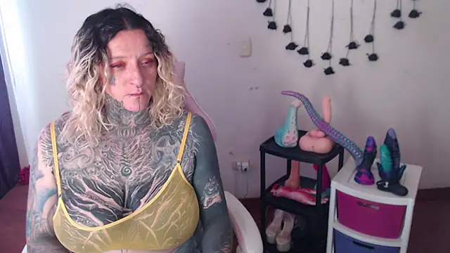Chat +18 de SLOPPYTITSS ao vivo