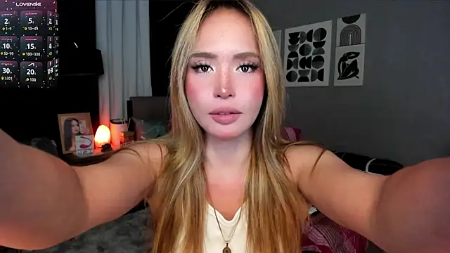 NastyH0tBABEx Adlı Modelin Canlı XXX Sohbeti