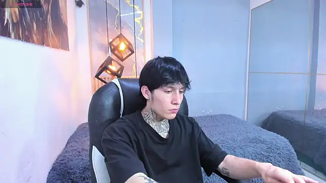 Cry_therealn Live XXX chat