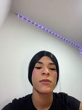 Amira_Ember 라이브 XXX 채팅
