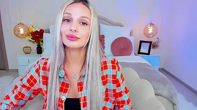 Онлайн чат XXX MissLoou