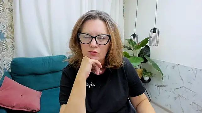 LeaPure's Live XXX Chat
