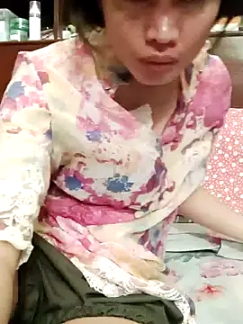 QueenSoreal: απευθείας συνομιλία ΧΧΧ