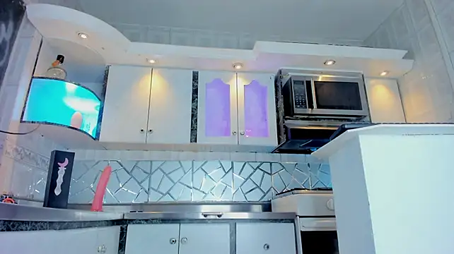 دردشة CrisOzzz الجنسية المباشرة