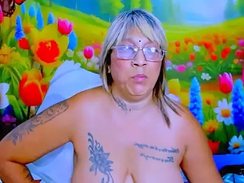 indianroxy 即時 XXX 聊天