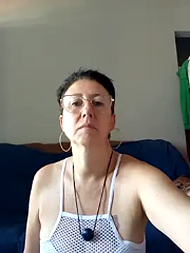 MILEIDE980 Live XXX-chat