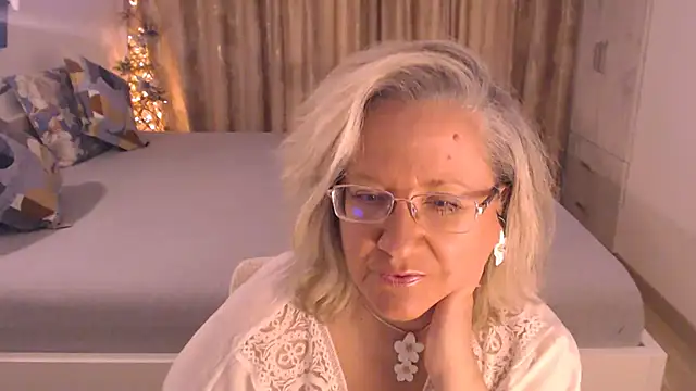 Sensy's Live XXX Chat