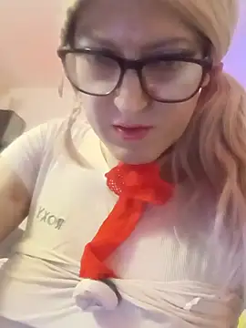 sissytrapdolly24's Live XXX Chat