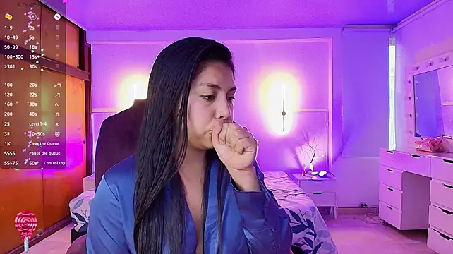 kloe28's Live XXX Chat