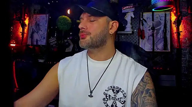 Chatroom XXX en direct de LexHardy
