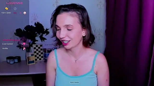 Živý XXX chat KindHazelHere_