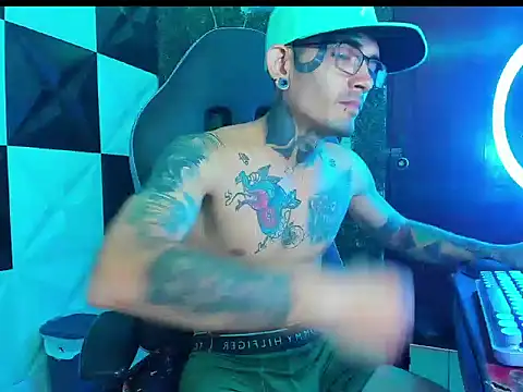 แชท XXX สดของ Boy_tatto77