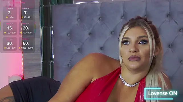 Chat +18 de Lorehottie ao vivo