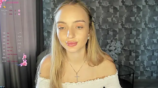 Chat +18 de A_delina ao vivo