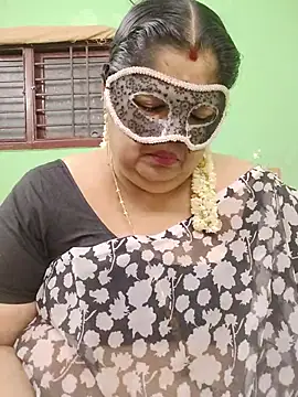 Tamil-mayasri Chat XXX in diretta