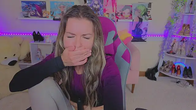Real_Tini 라이브 XXX 채팅