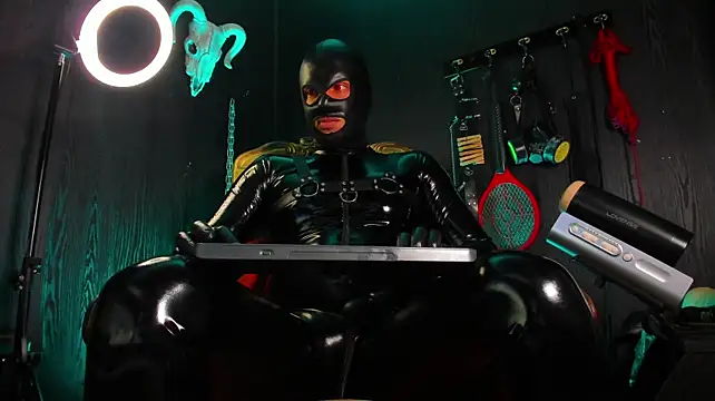 Master_Connor_BDSM Live XXX Chat