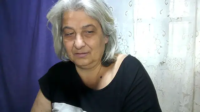 ExquisiteMature's Live XXX Chat