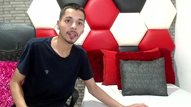 Chat XXX ao vivo de Thristan05
