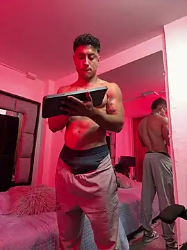 دردشة MR_MUSCLE الجنسية المباشرة