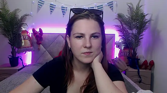 ElizabethGlow – Live XXX-chat