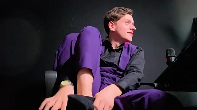 FelixStarkk's Live XXX Chat