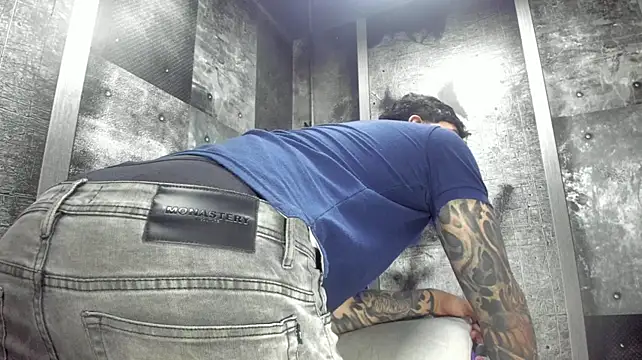 Chat XXX en directo de Gury_tattoo