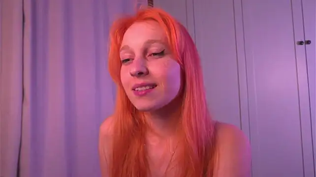 tgirlfoxy – Naživo XXX chat