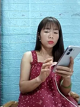 AmyLinee01 现场XXX聊天