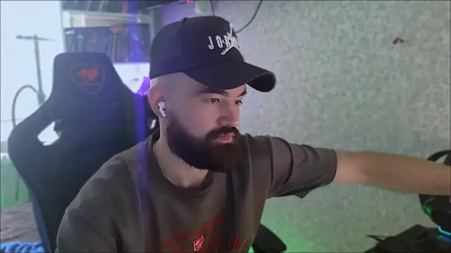 _Serious_Man Chat XXX live