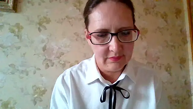 MagicalButterfly5 – Naživo XXX chat