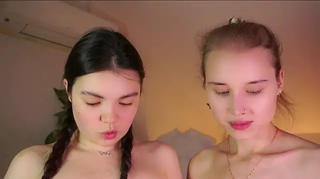 GrayceBonifacio's Live XXX Chat